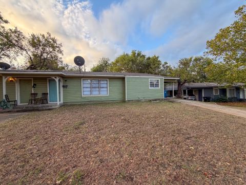 119 Vandenburg Drive, Denison, TX 75020 — photo 2