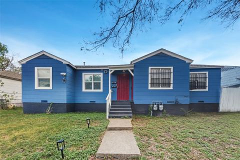 2641 Canberra Court, Fort Worth