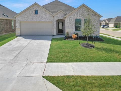 1300 Rockwell Drive, Little Elm