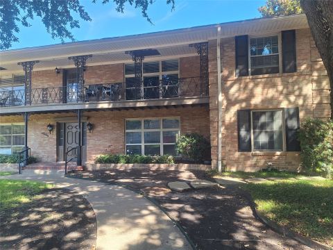 6131 Bandera Avenue B, Dallas, TX 75225 — photo 2