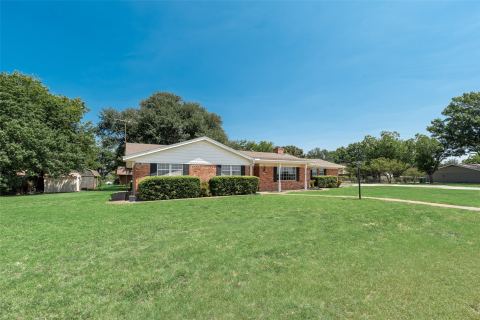 520 Pecan Street, Crowley, TX 76036 — photo 3