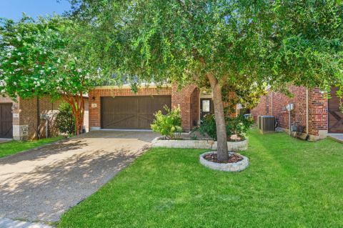 220 Sir Brine Drive, Lewisville, TX 75056 — photo 2