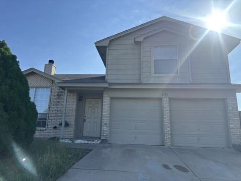6707 Dusty Ridge Trail, Arlington