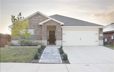 9501 Mountain Mint Drive, Fort Worth