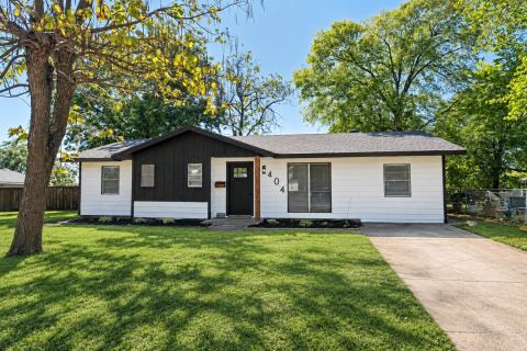 404 Limestone Drive, Euless