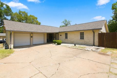 2420 Timberlake Drive, Irving, TX 75062 — photo 3