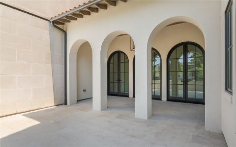 5807 Glen Falls Lane, Dallas, TX 75209 — photo 2
