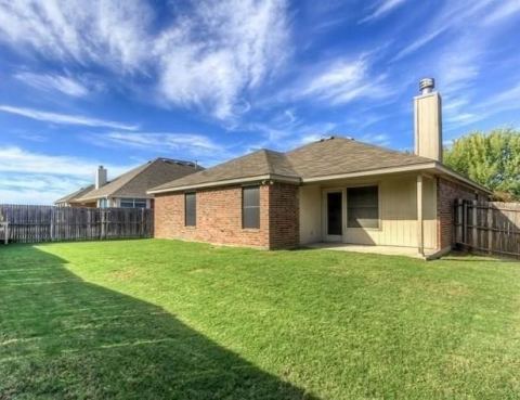 609 Piper Drive, Saginaw, TX 76179 — photo 2