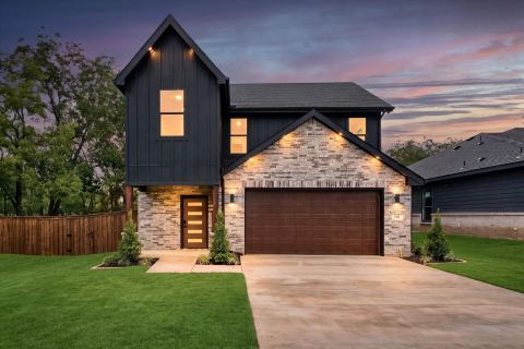 101 Iron Horse Lane, Denison