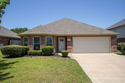 1613 Cowtown Drive, Mansfield, TX 76063 — photo 2