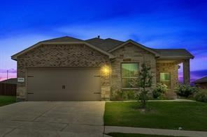9752 New Bern Drive, Fort Worth, TX 76108 — photo 2