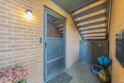 558 E Avenue J B, Grand Prairie