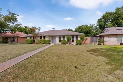 1302 N Yale Boulevard, Richardson, TX 75081 — photo 2
