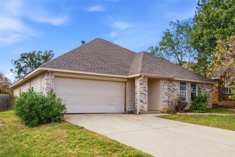 917 Chase Lane, Denton, TX 76209 — photo 2