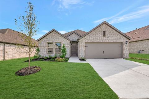 725 Grand Dale Drive, Lavon