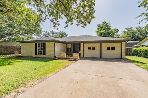 1227 Willowwood Drive, Cleburne, TX 76033 — photo 2