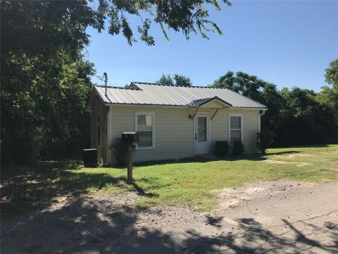 416 Shannon Street, Weatherford, TX 76086 — photo 2