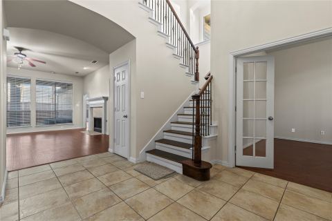 8302 Munich Drive, Rowlett