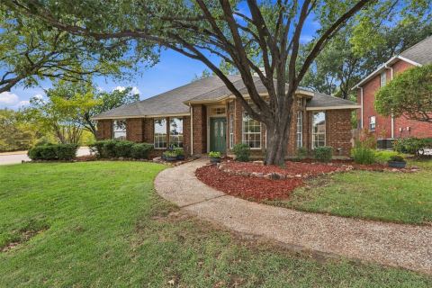 2801 Buena Vista Court, Carrollton