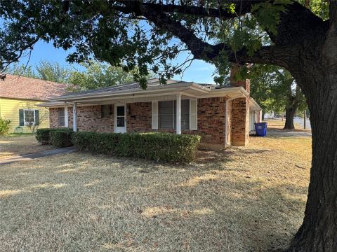 314 Hall Street, Whitesboro, TX 76273 — photo 2