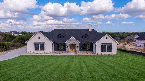 244 Martin Drive, Granbury