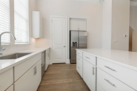 4666 New Water Lane, Dallas, TX 75219 — photo 2