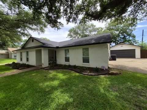 405 W Lindenwood Lane, Hewitt, TX 76643 — photo 2