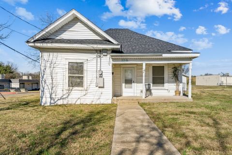 319 Mckinney Street, Mesquite, TX 75149 — photo 2