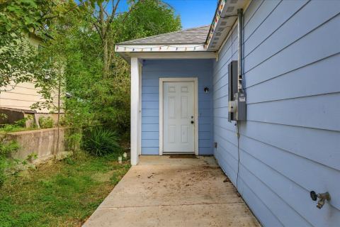 2023 E Myrtle Street, Fort Worth, TX 76104 — photo 3