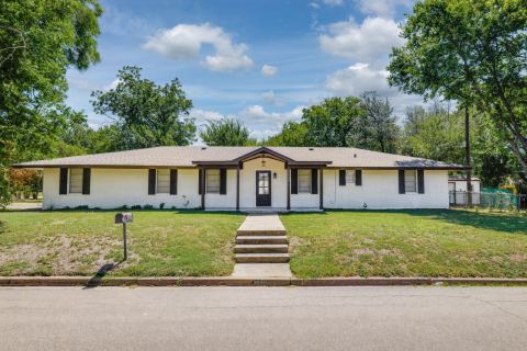 3000 Old Robinson Road, Waco