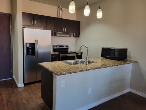 1100 Trinity Mills 2005, Carrollton, TX 75006 — photo 3