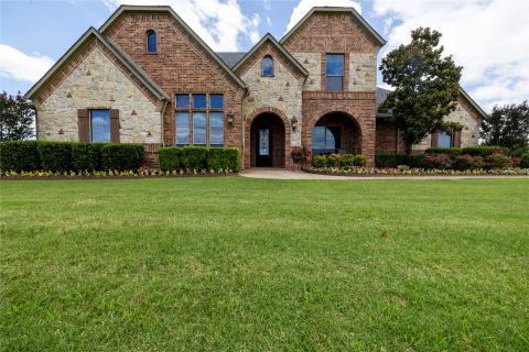 2722 W Alamosa Drive, Terrell