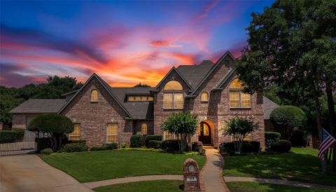 100 Bentwood Court, Denton, TX 76210 — photo 2