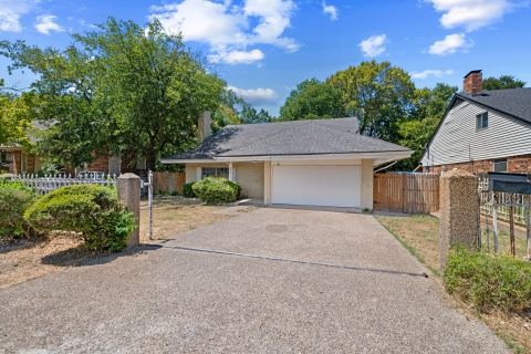 215 Johnson Drive, Duncanville, TX 75116 — photo 2