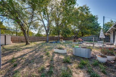 1822 Glenn Lane, Glenn Heights, TX 75154 — photo 2