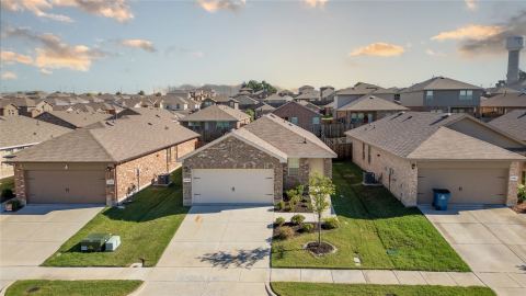 1526 Dilley Lane, Forney, TX 75126 — photo 2