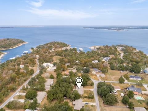 87 Micajah Davis Lane, Denison, TX 75020 — photo 2