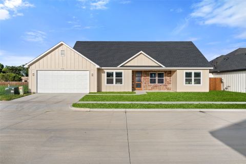 548 Highview Court, Godley, TX 76044 — photo 2