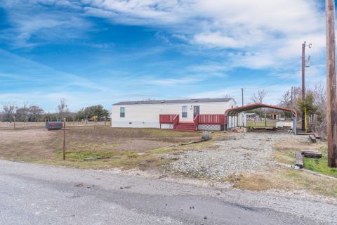635 Fielder Road, Van Alstyne, TX 75495 — photo 3