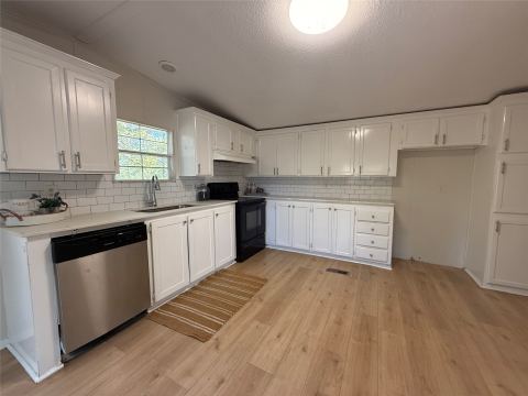 303 Horseman S Road, Greenville, TX 75401 — photo 2