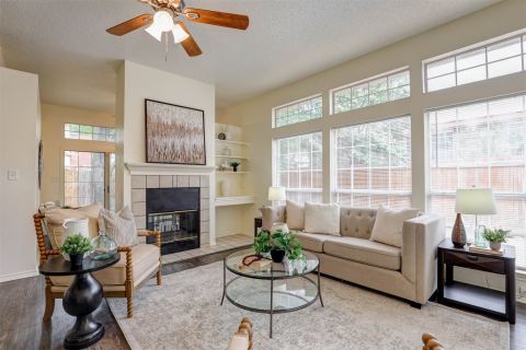 202 Chamblin Drive, Cedar Hill, TX 75104 — photo 2