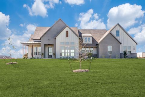 560 Aermotor Loop, Weatherford