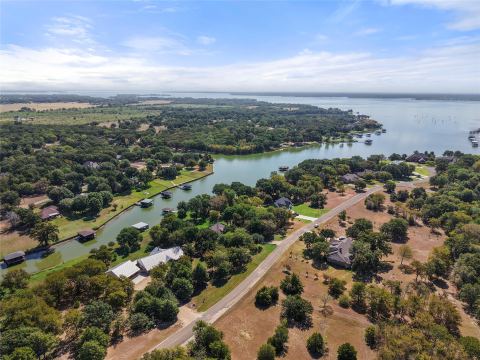 529 La Bota, Corsicana, TX 75109 — photo 2