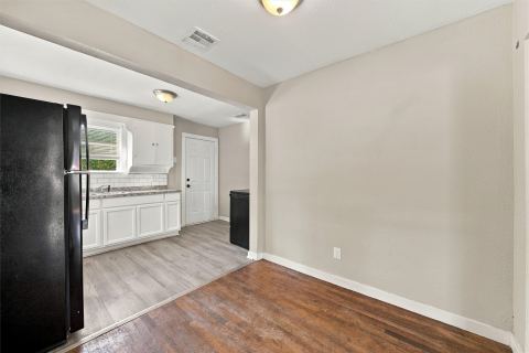 1001 Preston Street, Waco, TX 76704 — photo 3