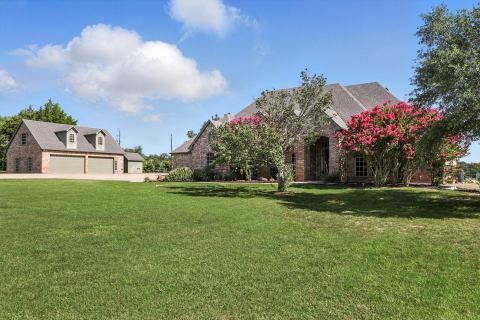 12886 Saint John Road, Pilot Point, TX 76258 — photo 3