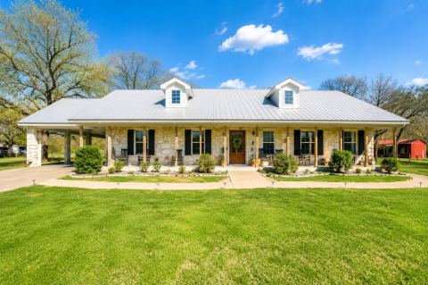 168 Country Drive, Waco