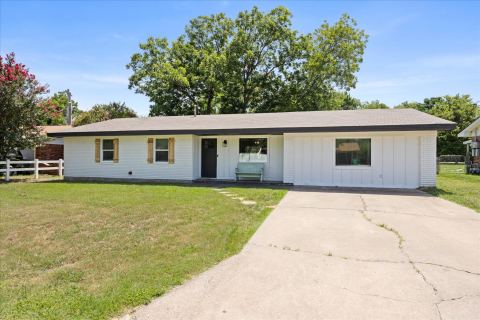 270 Barker Street, Stephenville, TX 76401 — photo 2