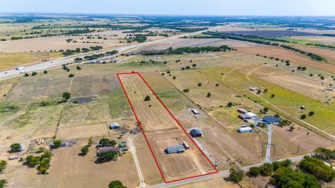 523 W Pecan Tree Road, Waxahachie