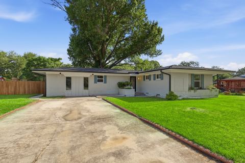 385 Crockett, Lewisville, TX 75057 — photo 2