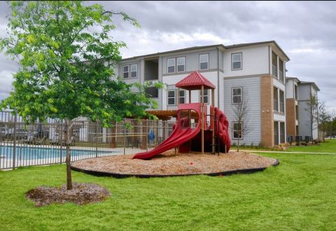 4800 W Illinois Avenue 3322, Dallas, TX 75211 — photo 2